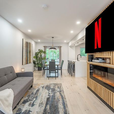 Free Parking Prime Location New Modern Condo Brossard Bagian luar foto